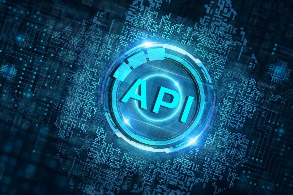 ¿Qué son las APIs abiertas y su papel en las soluciones SaaS?